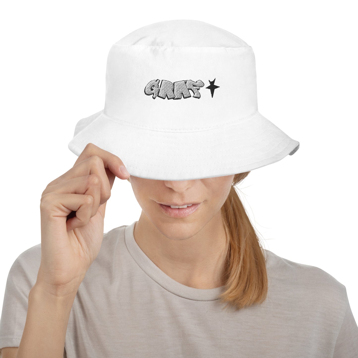 GRAF Ts Bucket Hat - WHITE